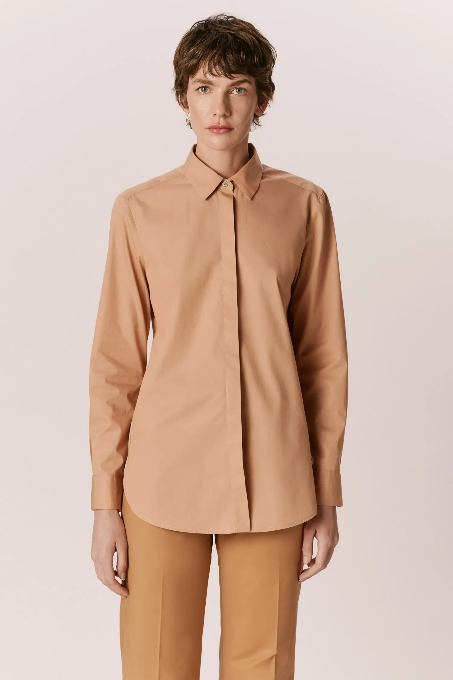 007485_CAMISA_CLASSICA_TAN_ANDREAMARQUES -6-